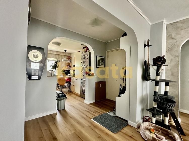 Apartament cu 4 camere decomandat în Aviației