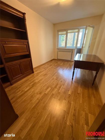 Apartament cu 4 camere în Ultracentral