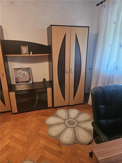 Apartament cu 3 camere semidecomandat în Șagului