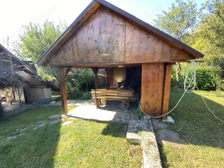 Casă cu 4 camere cu Teren 1000 Mp în Firiza