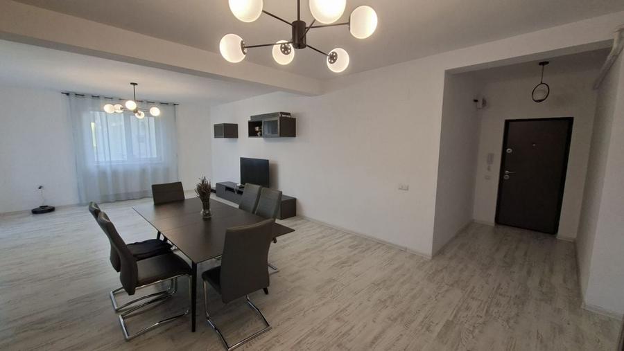 Apartament cu 3 camere decomandat, mobilat în Ștefănești