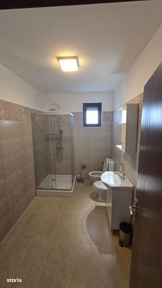 Casă cu 4 camere cu Teren 162 Mp în Central