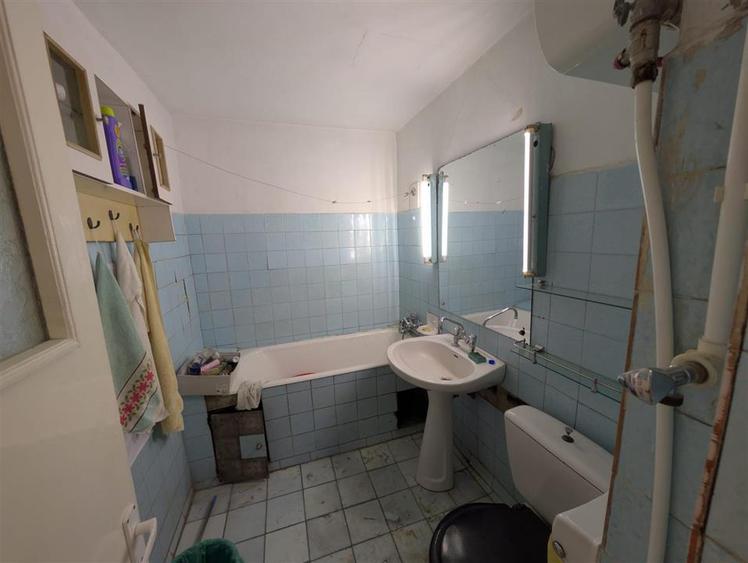 Apartament cu 2 camere decomandat în Radu Negru