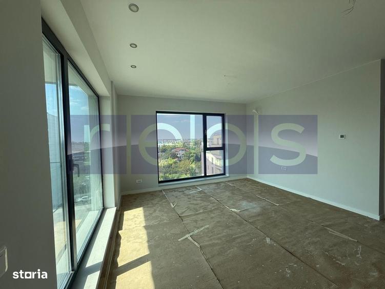 Apartament cu 3 camere în Dămăroaia