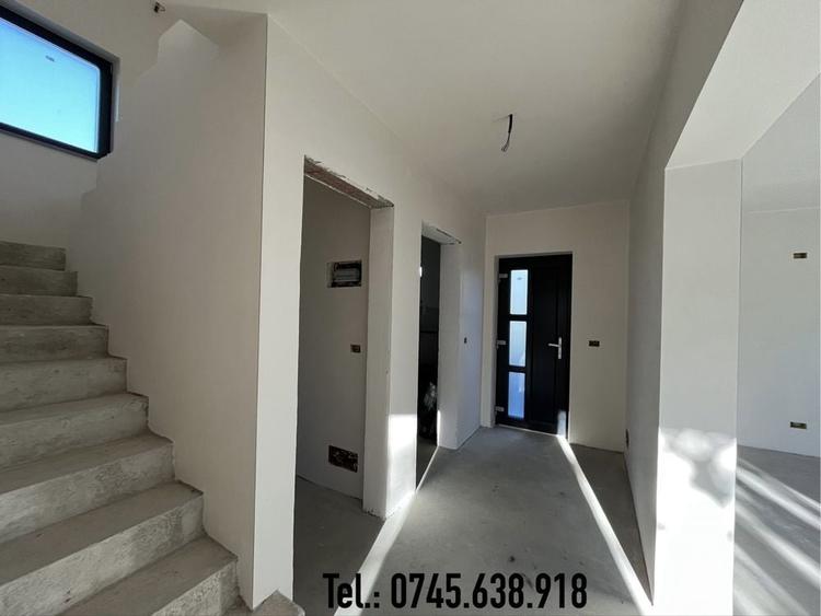 Casă cu 4 camere cu Teren 250 Mp în Central