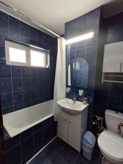 Apartament cu 2 camere semidecomandat în Micro 5