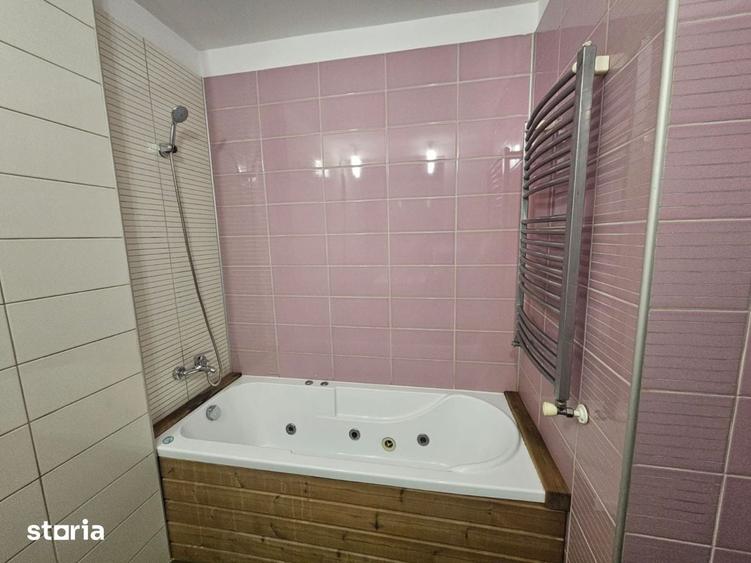 Apartament cu 3 camere în Calea București