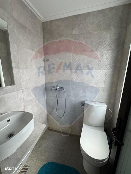 Casă cu 4 camere cu Teren 7661 Mp în Cheia