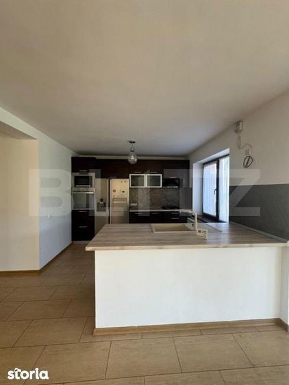 Casă cu 6 camere cu Teren 1654 Mp în Aninoasa