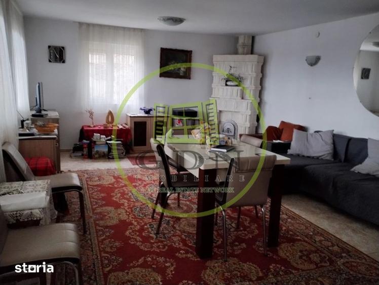 Casă cu 6 camere cu Teren 2200 Mp în Cerașu