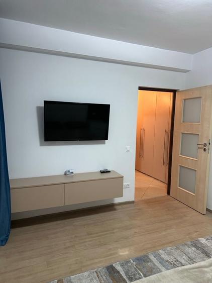 Garsoniera moderna in bloc nou cu loc de parcare - 1