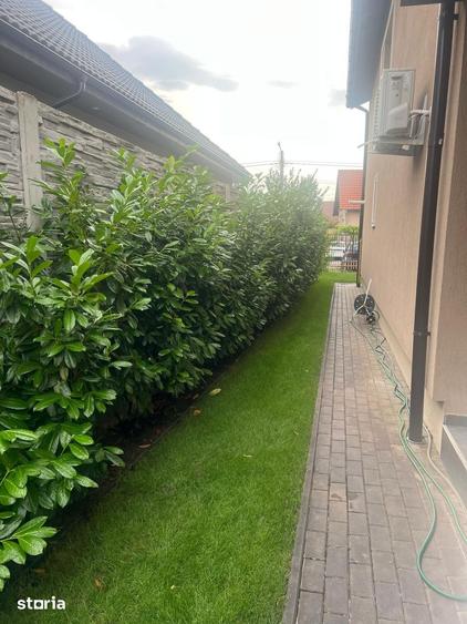 Casă cu 4 camere cu Teren 250 Mp în Sânmihaiu Român