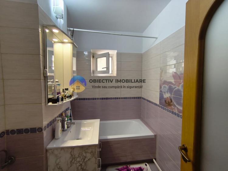 Apartament cu 3 camere decomandat, mobilat în Mărăței