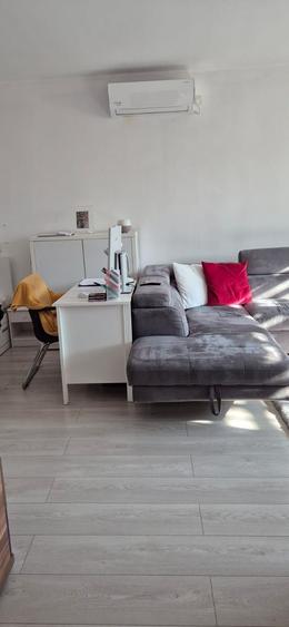Apartament cu 2 camere decomandat în Năvodari Tabără