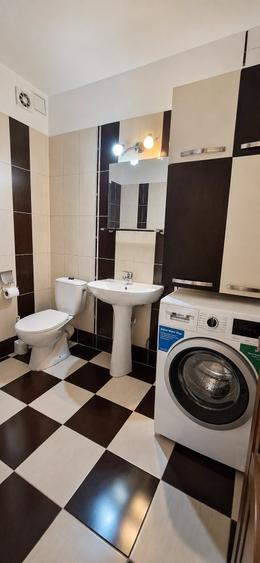 Apartament cu 3 camere decomandat în Tătărași