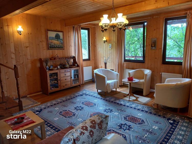 Casă cu 3 camere cu Teren 1860 Mp în Bran