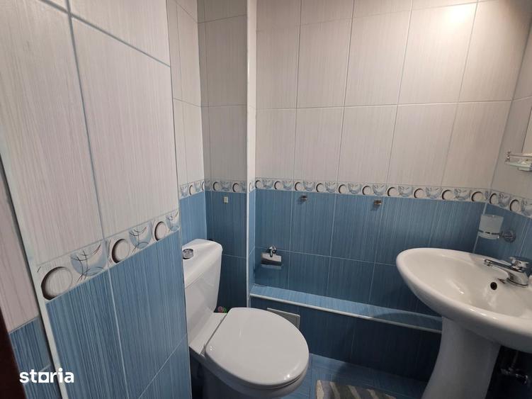 Apartament cu 3 camere decomandat în Mircea cel Bătrân