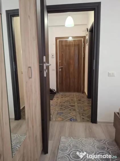Apartament cu 2 camere semidecomandat în Chiajna