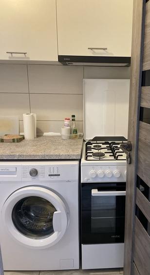 Garsonieră decomandată în Astra