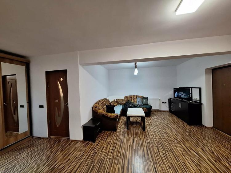 Apartament cu 2 camere decomandat în Florești