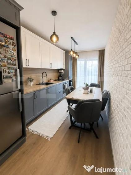 Apartament cu 3 camere semidecomandat în Baciu