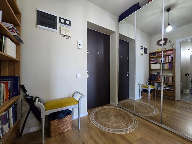 Apartament cu 2 camere semidecomandat în Tineretului