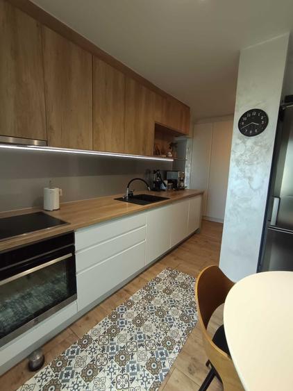 Apartament cu 2 camere decomandat în Miron Costin