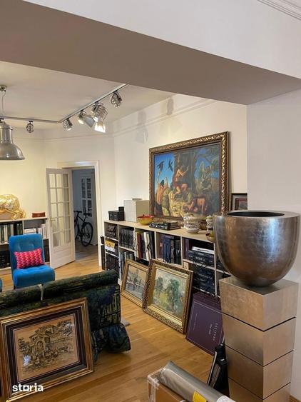 Apartament cu 5 camere în Eminescu