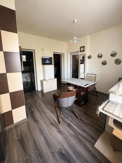 Proprietar vand apartament cu 2 camere ultracentral, cu gradina si parcare proprie. Comision 0% - 1