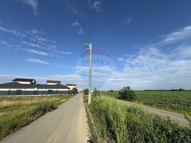 Teren de 708 mp, în Corbeanca