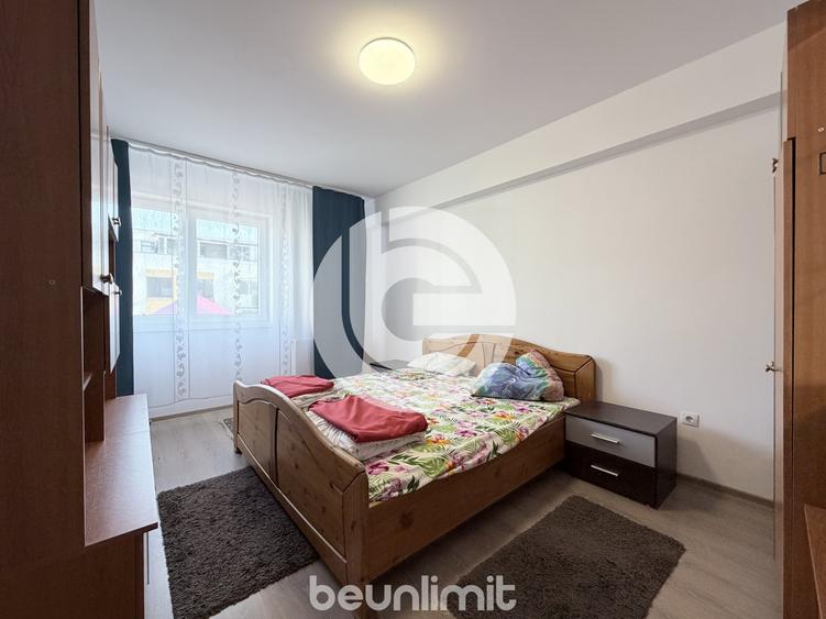 Apartament cu 3 camere decomandat, mobilat în Turnișor
