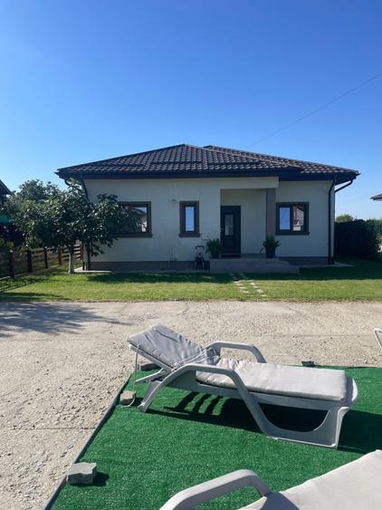 Casă cu 3 camere cu Teren 600 Mp în Central