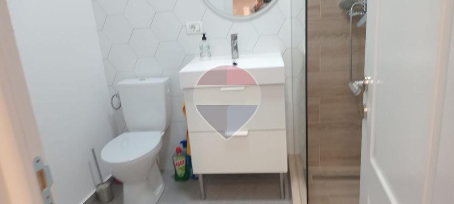 Apartament cu 3 camere decomandat, mobilat în Ultracentral