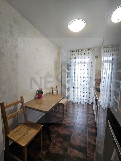 Apartament cu 2 camere decomandat, mobilat în Sud