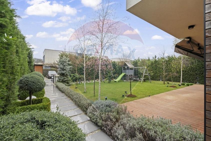 Casă individuală cu 6 camere cu Teren 571 Mp în Tunari