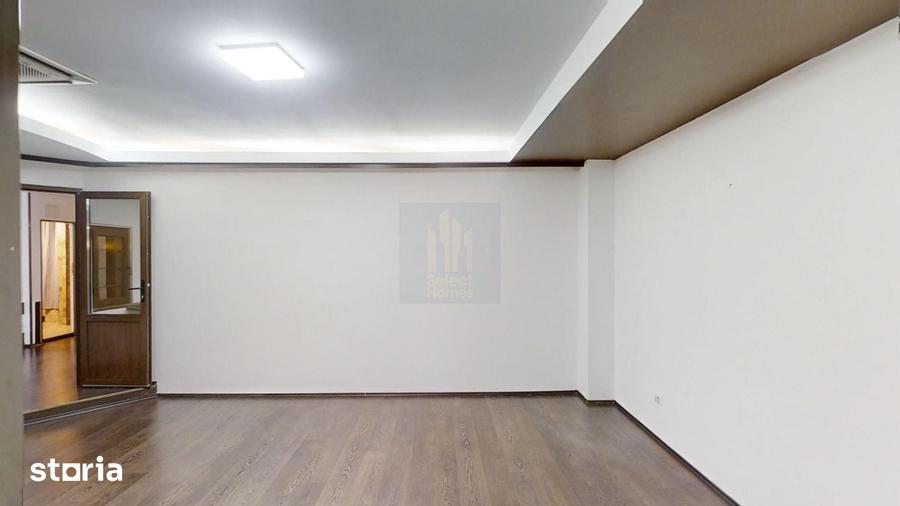 Apartament cu 5 camere decomandat în Grivița
