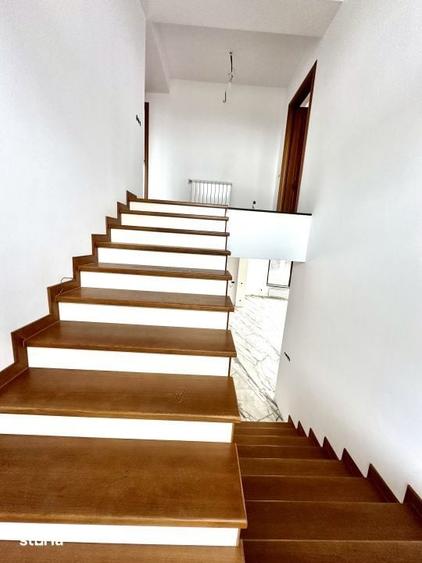Casă cu 6 camere cu Teren 783 Mp în Cornu