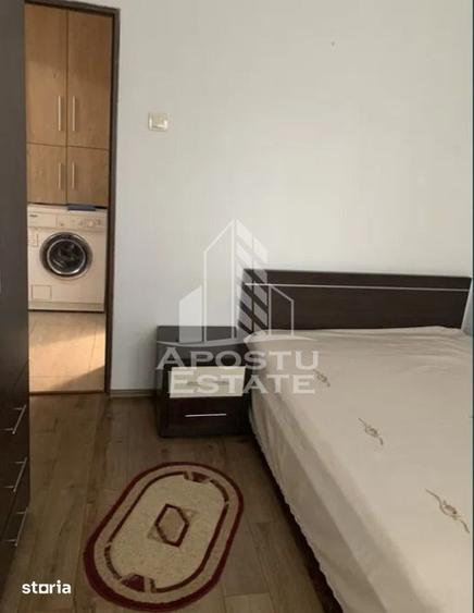 Apartament cu 3 camere semidecomandat, mobilat în Lipovei