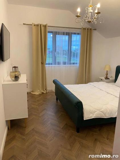 Apartament cu 3 camere decomandat în Valea Ialomiței
