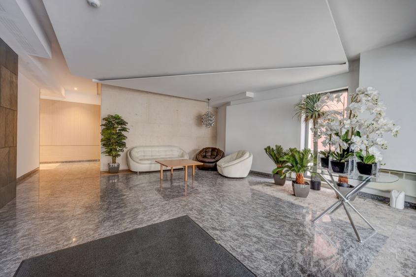 Apartament cu 4 camere decomandat, mobilat în Aviatorilor