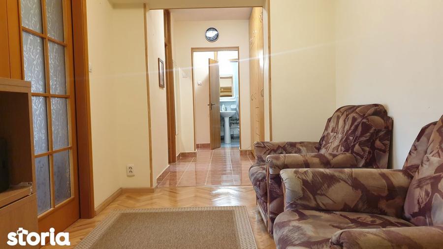 Apartament cu 3 camere decomandat, mobilat în Rahova