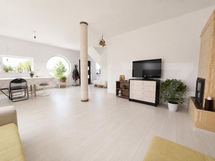 Casă individuală cu 4 camere cu Teren 1458 Mp în Pucioasa