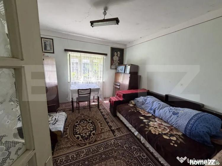 Casă cu 2 camere cu Teren 3673 Mp în Coșeiu