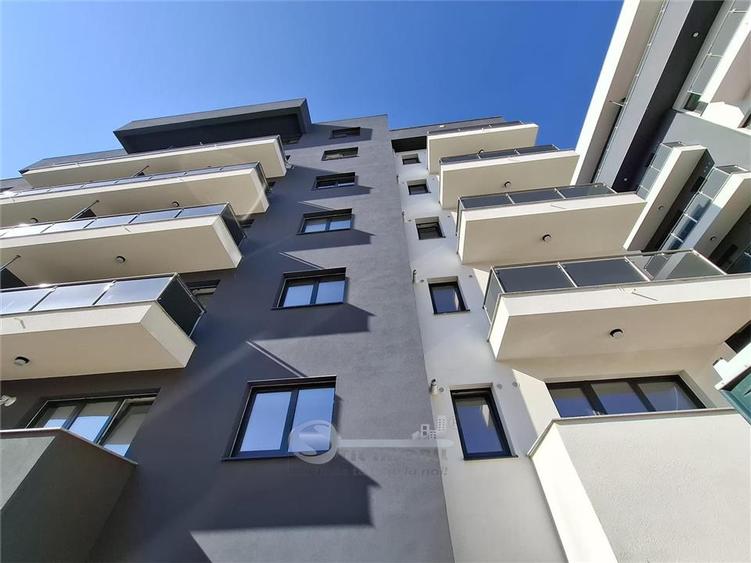 Apartament cu 3 camere decomandat în Galata