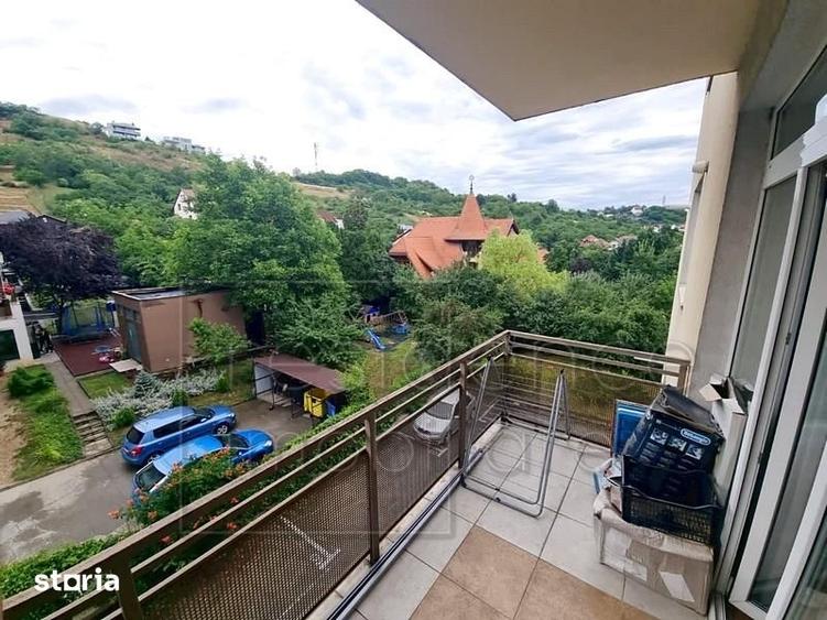 Apartament cu 2 camere semidecomandat, mobilat în Gruia