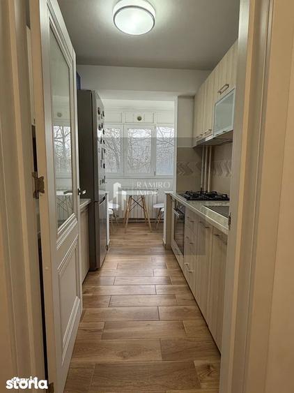 Apartament cu 3 camere decomandat, mobilat în Titan