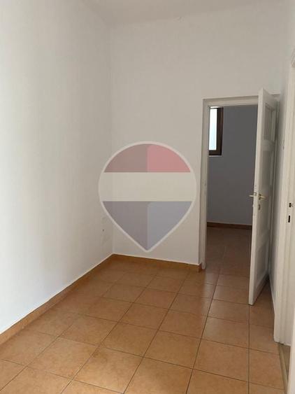 Casă individuală cu 4 camere cu Teren 120 Mp în Ferdinand