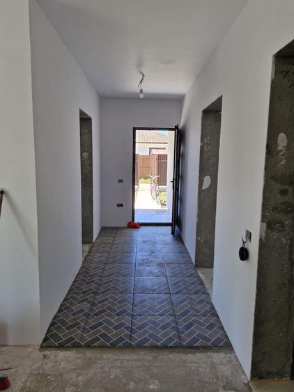 Casă cu 4 camere cu Teren 515 Mp în Cumpăna