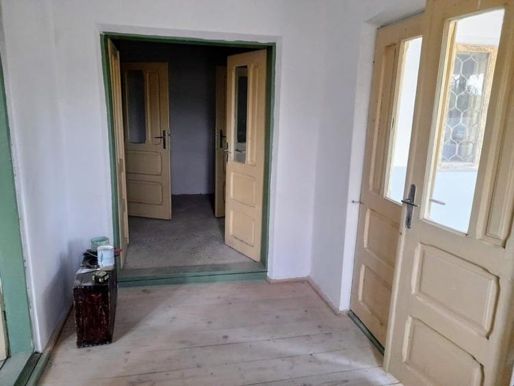 Casă individuală cu 5 camere cu Canalizare în Prăjești (Măgirești)