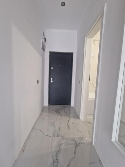 Apartament cu 2 camere semidecomandat, mobilat în Nord